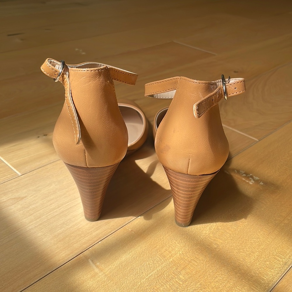 Franko Sarto Brown Heels - Picture 3 of 5